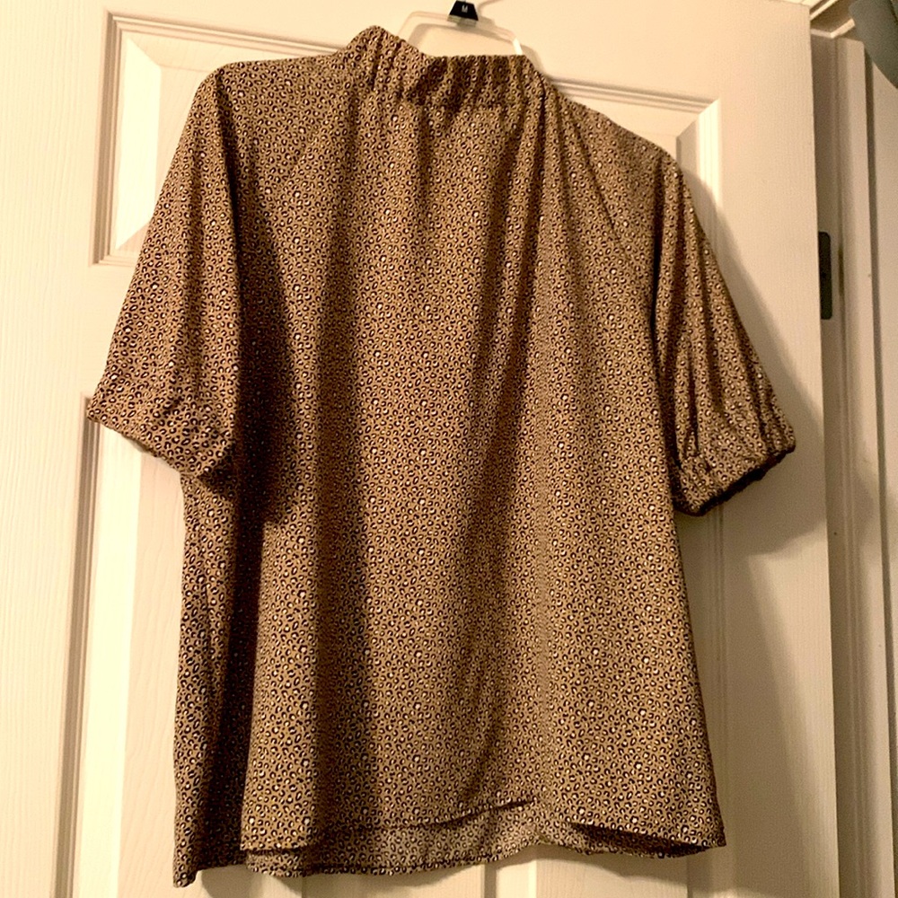 Ivy Jane puff sleeve blouse animal print
